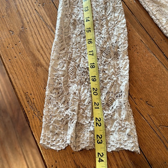 Dress - Picture 7 of 8